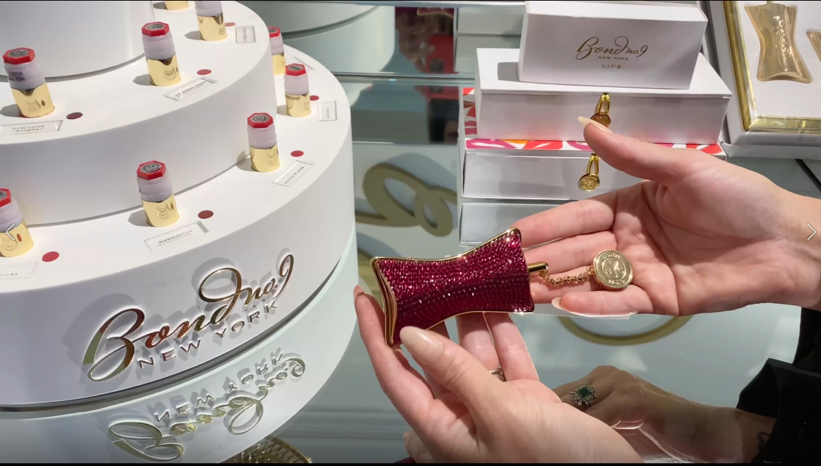 REFILLABLE LIPSTICK WITH SWAROVSKI® CRYSTALS - ASTOR PLACE